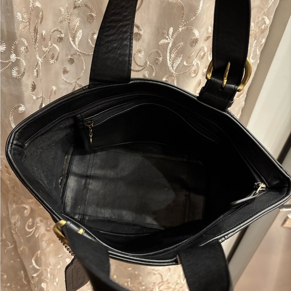 Vintage Coach Black Leather waverly Tote with Brass Accent Hardware - Picture 10 of 11